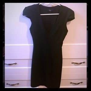 Classic LBD! Very slimming!